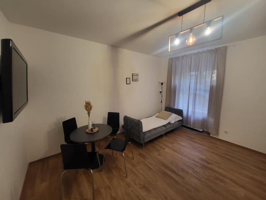 Exklusive Gartenwohnung Вена Экстерьер фото